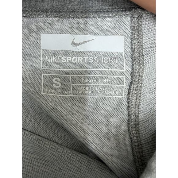 Nike Womens Capris Size Small Gray Nike Sports Short Dry Fit - Picture 3 of 10